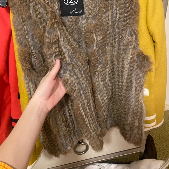 525 luxury fur vest NWOT - Picture 3 of 5